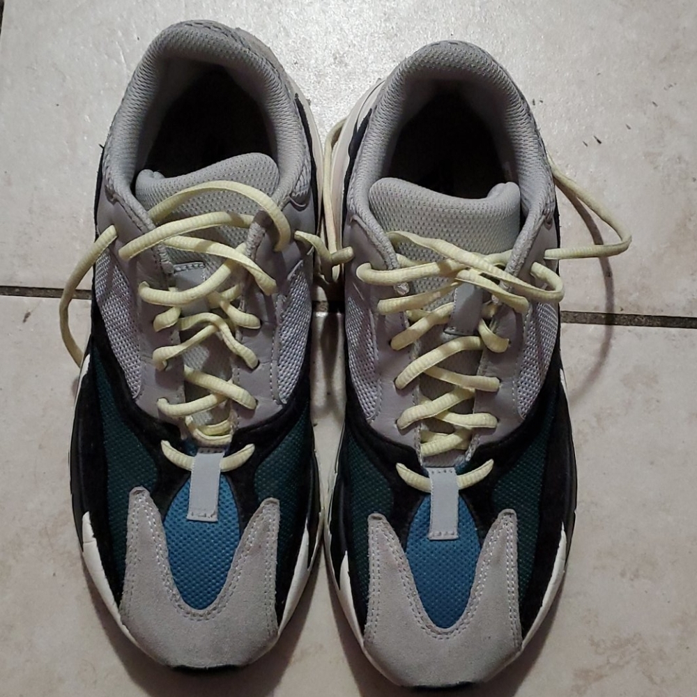 Adidas Yeezy Boost 700 Wave Runner